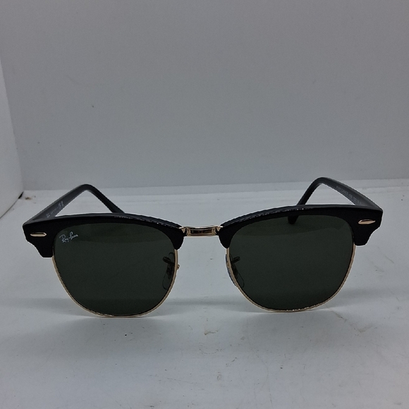 Ray-Ban Accessories - NWOT Womens Ray-Ban Clubmaster W0365 Sunglasses Black & Gold